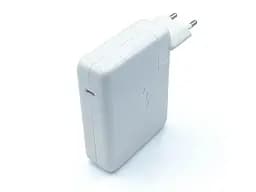 Зарядний пристрій Foxconn Power Adapter Macbook 140 W 1 Type-C білий MLYU3