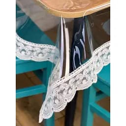 Силіконова скатертина з кремовим мереживом Арка 7 см 110х110 см