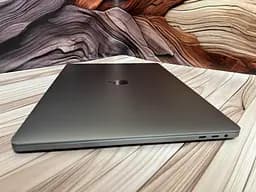 Ноутбук Apple MacBook Pro 16" 2019 i7-9750H/32GB/512GB (C02DR63VMD6R) Б/в - мініатюра 6