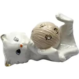 Кошеня з клубком фарфор 9,5х6х5,5 см (b2337)