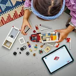 Конструктор LEGO City Пригодницький будинок на колесах для відпустки 385 деталей (60454) - мініатюра 4