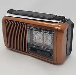 Радиоприемник на солнечной батарее RD 318UBT с фонариком