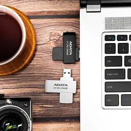 USB флеш накопичувач ADATA 64GB UC310 Black USB 3.0 (UC310-64G-RBK) - мініатюра 7