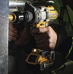 Дриль-шурупокрут акумуляторний DeWalt з АКБ та ЗП DCD996P3 - мініатюра 6