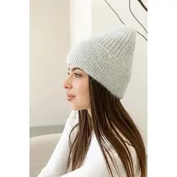 Женская зимняя шапка Бини Ангора с ангорой 80% орнаментом и флисовой подкладкой Серый