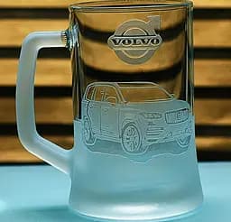 Пивний келих 660 мл з гравіюванням Вольво Volvo XC90 подарунок для автолюбителя  кухоль для пива