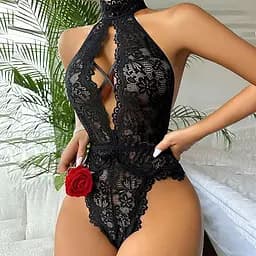 Обольстительное кружевное боди с открытой спиной Черное S/M