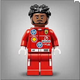 Конструктор LEGO Шолом Льюїса Гамільтона з команди Scuderia Ferrari HP (43022) - мініатюра 12