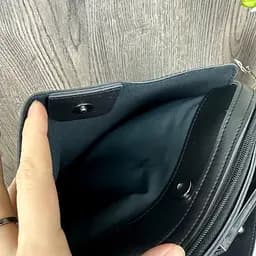 Сумка жіноча через плече стильна містка чорна під рептилію (1425) - мініатюра 6