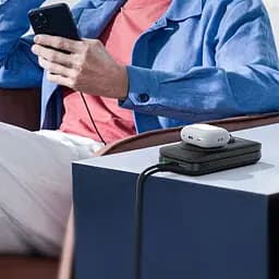 Повербанк з підставкою 10000mAh Choetech B750 Black QC3.0 PD3.0 бездротова зарядка смартфонів та Apple Watch (43-00133) - мініатюра 6