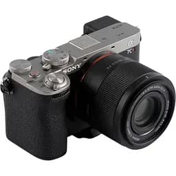 Об'єктив Viltrox AF 40mm f/2.5 Air Sony E Black - мініатюра 9