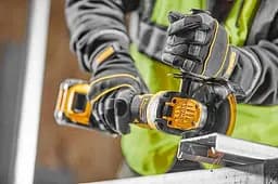 DeWALT Шліфмашина кутова акумуляторна DeWalt XR Li-lon 18B 125мм 3000-9000об/хв 1.85кг без АКБ та ЗП - мініатюра 3