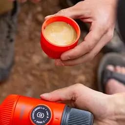 Портативна еспресо-кавоварка Wacaco Nanopresso червона з чохлом - мініатюра 6
