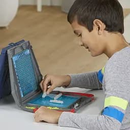 Гра настільна Hasbro Морський бій (F4527) - мініатюра 8