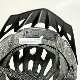 Захисний шолом Livall MT1 NEO (L) Black (58-62см), акустика, мікрофон, сигнали поворотів та стопів, додаток, пульт BR80, Bluetooth (LIV-T0MT1N-5343) - мініатюра 5