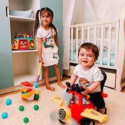 Толокар Kiddieland Літак пілота Міккі червоний (053561) - мініатюра 10