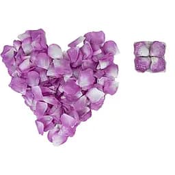 Лепестки роз