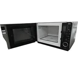 Мікрохвильова піч з грилем Whirlpool MWF 421 SL Black UA - мініатюра 3