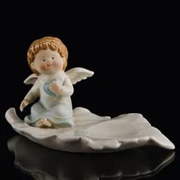 Фігурка Янгол-хлопчик на листочку 10 см QF73 Brille D7-008