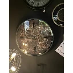 Настінний годинник J-line в дерев'яному корпусі з картою світу і механізмом, що рухається 48 см (12100)