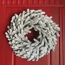 Вінок хвойний різдвяний Hvoya Traditional литий засніжений 60 см