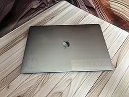 Ноутбук Apple MacBook Pro 15" A1707 i7-7820HQ/16/1TB (C02TX0XHHTDF) Б/в - мініатюра 7