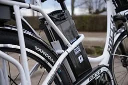 Електровелосипед Двомісний Corso Rocco 26 дюймів (500W 48V 20Ah) Shimano 7 швидкостей Білий - мініатюра 11