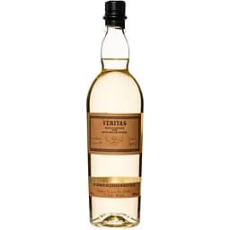 Ром Veritas 47% 0.7 л