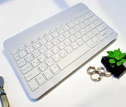 Бездротова клавіатура Primo KB02 Bluetooth з підсвічуванням White - мініатюра 4