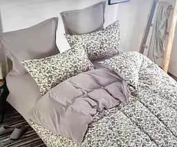 Постельное белье сатин Laura-Grand 17 евро комплект с 4 наволочками Лавандовый с узорами