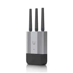 Промисловий мобільний маршрутизатор Ubiquiti UMR-Industrial