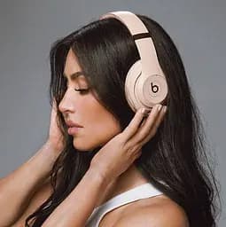Навушники бездротові Beats by Dr. Dre Studio Pro х Kim Kardashian Special Edition Moon (MW663) - мініатюра 6