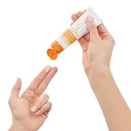 Сонцезахисний крем проти пігментних плям 3 в 1 Vichy Idеal Soleil з тонуючим ефектом SPF 50+ 50 мл (M9740000) - мініатюра 3