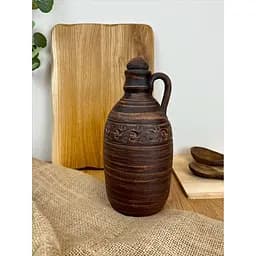 Бутылка 1.5 литра керамическая (глиняная) резная с ручкой декор