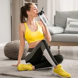 Шейкер спортивний 4FIZJO PRO 650 мл White/Black (P-5905973407007) - мініатюра 2