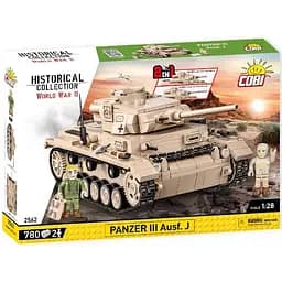 Конструктор Cobi Вторая Мировая Война Танк Panzer III, 780 деталей (COBI-2562)