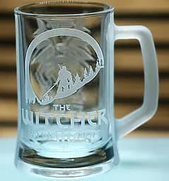 Пивний келих 660 мл пивна кружка гри Відьмак подарунок для фаната гри The Witcher кухоль з гравіюванням