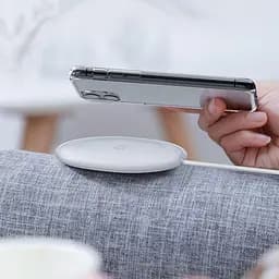 Бездротовий зарядний пристрій Baseus Jelly wireless charger 15 W WXGD-02 білий - мініатюра 5