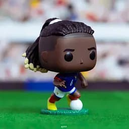 Ігрова фігурка Funko POP! серії " Футбол: Франція" - ЕДУАРДУ КАМАВІНГА - мініатюра 4