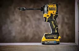 DeWALT Шурупокрут ударний аккумуляторний XR Li-Ion 18В безщітковий PowerStack 1х1.7А·рік 206 Нм 3250об·хв 3800уд/хв кейс і ЗП 0.95кг - мініатюра 4