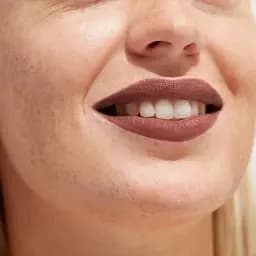 Помада для губ Gosh Luxury Nude Lips відтінок 003 Stripped 3.5 г - мініатюра 5