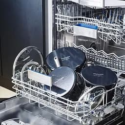 Каструля KitchenAid Steel Core з кришкою 24 см 6 л матова чорна (CC006001-001) - мініатюра 4