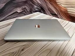 Ноутбук Apple MacBook Pro 13" 2020 i7-1068NG7/32/512 (C02DV4M9ML87) Б/в - мініатюра 8