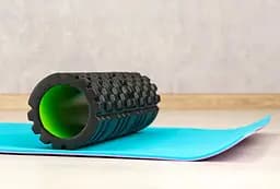 Масажний ролик (роллер) Power System PS-4050 Fitness Foam Roller Black/Green (33x15см) (PS-4050_Green) - мініатюра 3