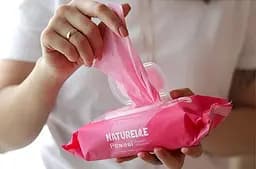 Вологі серветки універсальні Naturelle Pink 100 шт. Рожеві вологі серветки - мініатюра 3