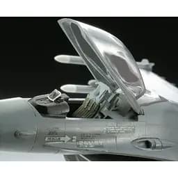 Збірна модель Revell набір до 75-ї річниці US Air Force 3 літаки масштаб 1:72, 250 деталей (RVL-05670) - мініатюра 10