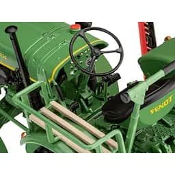 Збірна модель Revell Трактор Fendt F20 Dieselroß рівень 2 масштаб 1:24, 91 деталь (RVL-07822) - мініатюра 6