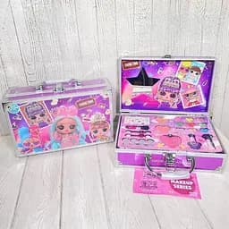 Косметика, у валізі (в асортименті)