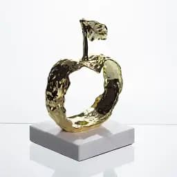 Декоративна фігурка Yiwu Apple 11х10х18 см металева статуетка колекційна для дому яблуко декор на камін HP-7-13