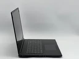 Ноутбук Maingear 17.3" Vector Pro 17 MG-VCP17I-3070, i7-11800H, 16 GB, 960 GB, NVIDIA GeForce RTX 3070, 1920x1080, IPS (SH2510789) Б/в - мініатюра 2